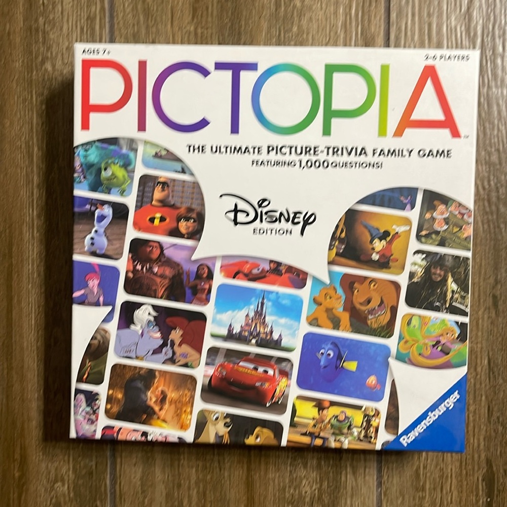 NWT Disney Pictopia Family Picture Trivia New Game